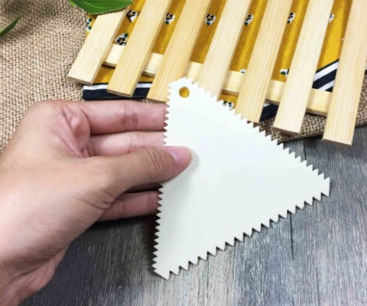 三角齒抗菌刮板