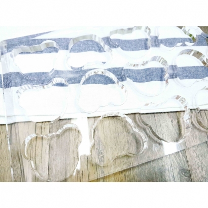 2057 達克瓦茲-熊頭