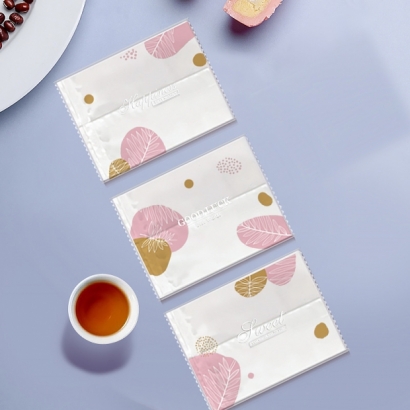 粉色葉子三種鋸齒.jpg 粉色葉子三種鋸齒.jpg